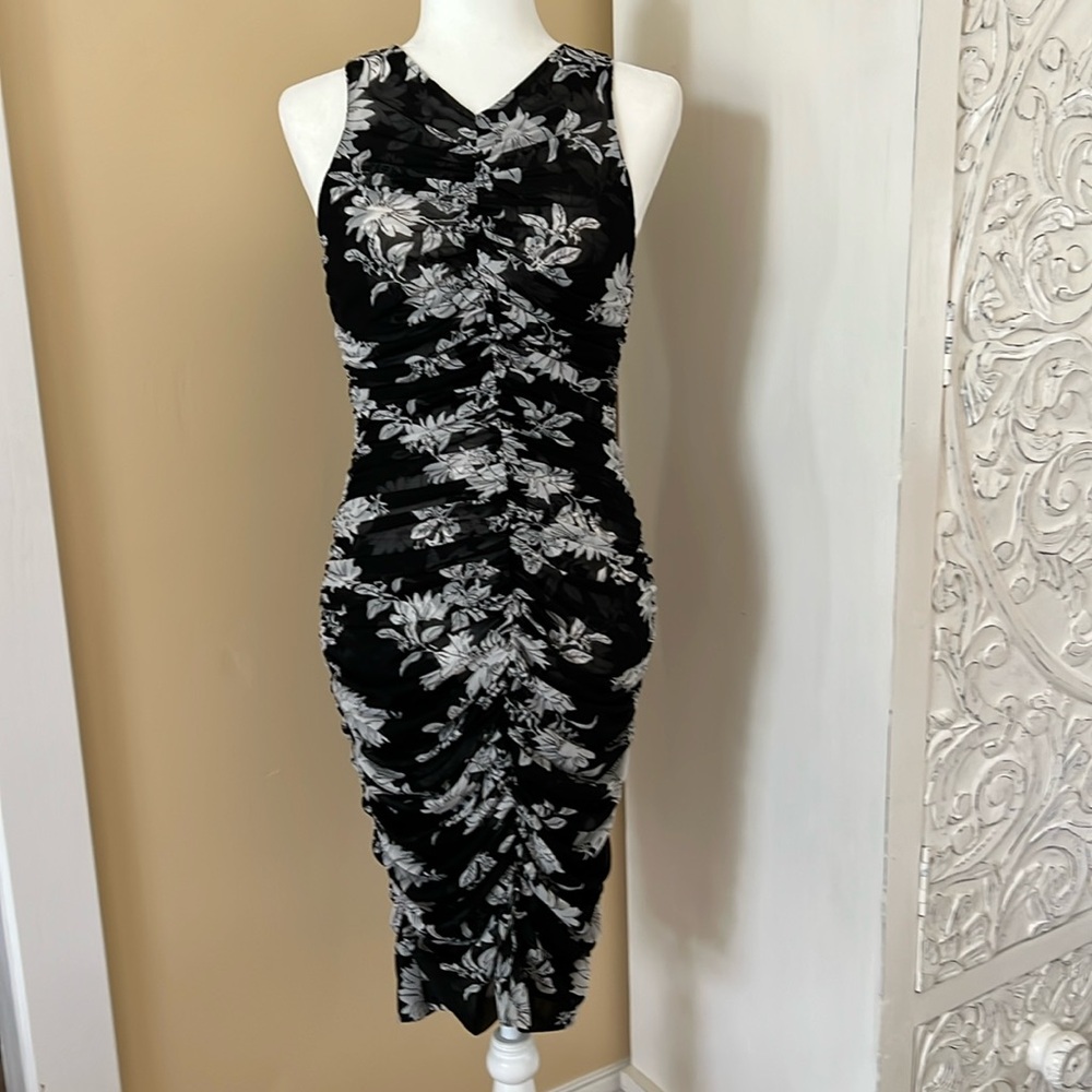 NWT WHBM ruched mesh floral fitted dress. Size s